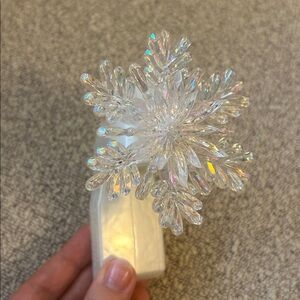 B&BW Light-Up Snowflake Wallflower ❄️